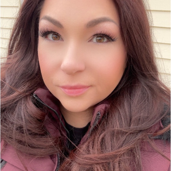 Welcome to my Poshmark Closet! - Picture 2 of 8